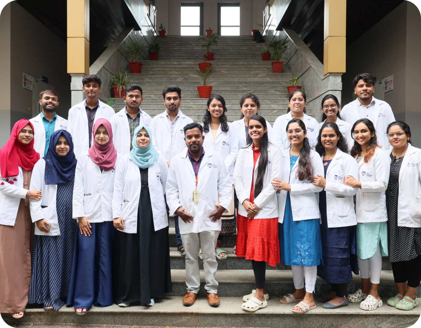 3000+ alumni across healthcare & pharma industry